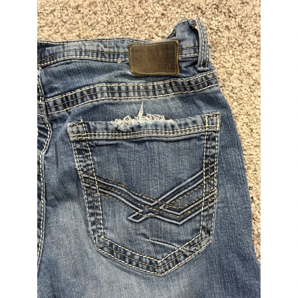 BKE Jeans Mens 32R Blue Tyler Straight Leg Stretch Distressed Denim Pants *